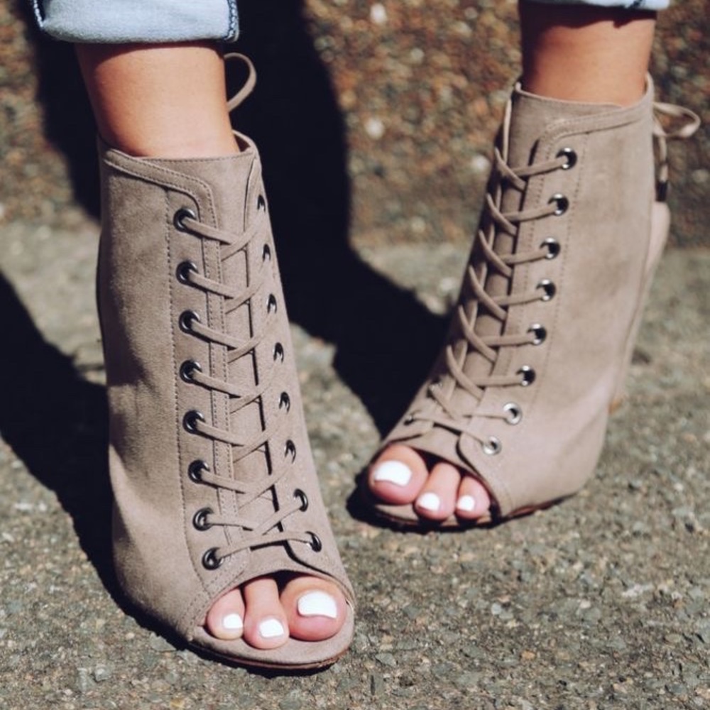 Taupe Lace-Up Heeled Shoes
